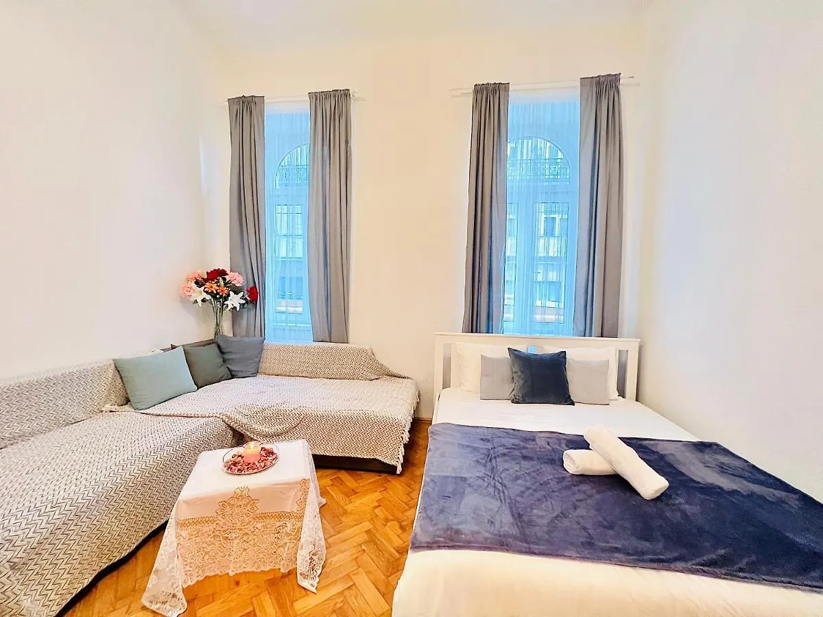 Kerepesi 3 - Opposite Keleti Station Apartment Budapest 0*,